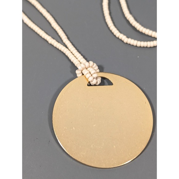 Madewell Gold Tone Round Pendant Cream Beaded Necklace Boho Chic Long 30 in - Picture 3 of 9